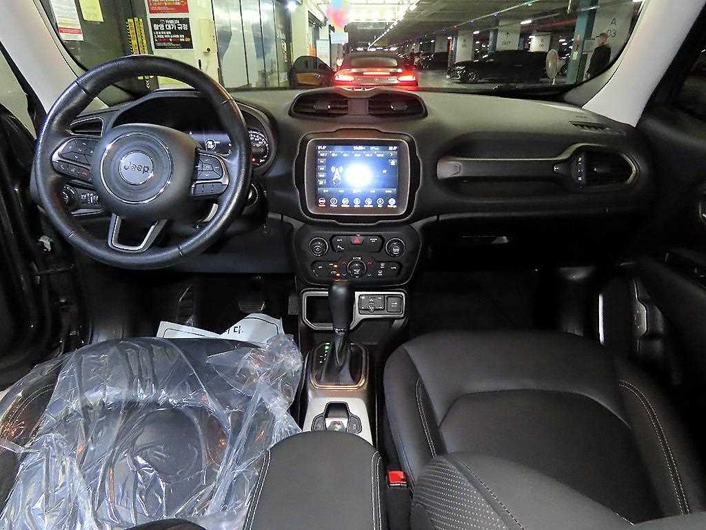 Jeep Renegade - Vista 10