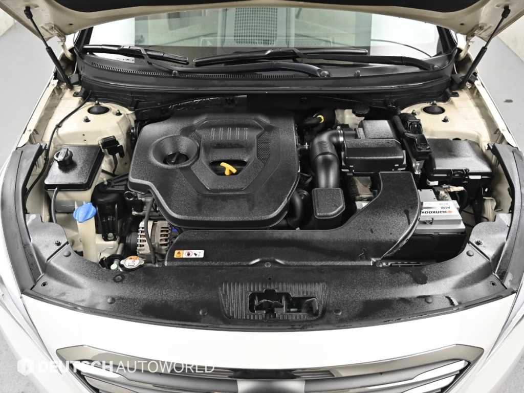 HYUNDAI Sonata - Vista 6