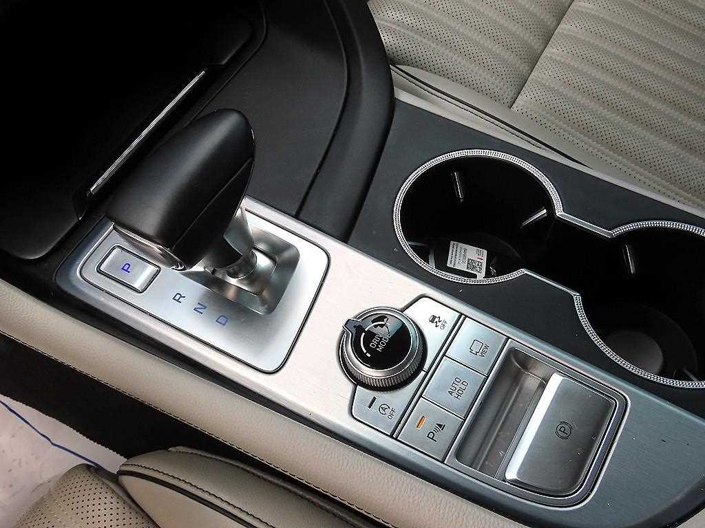 Genesis G70 - Vista 10
