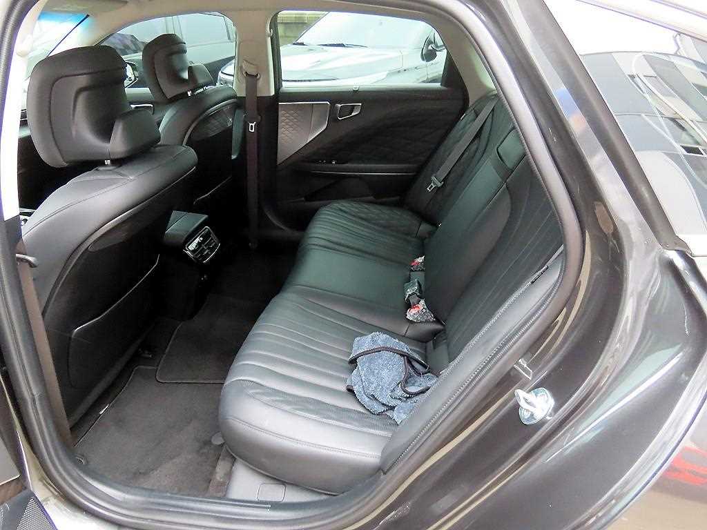 KIA K8 - Vista 6