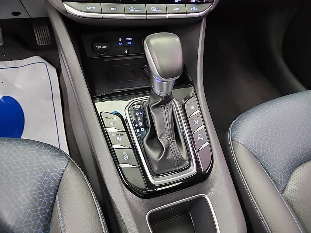 HYUNDAI Ioniq - Vista 8