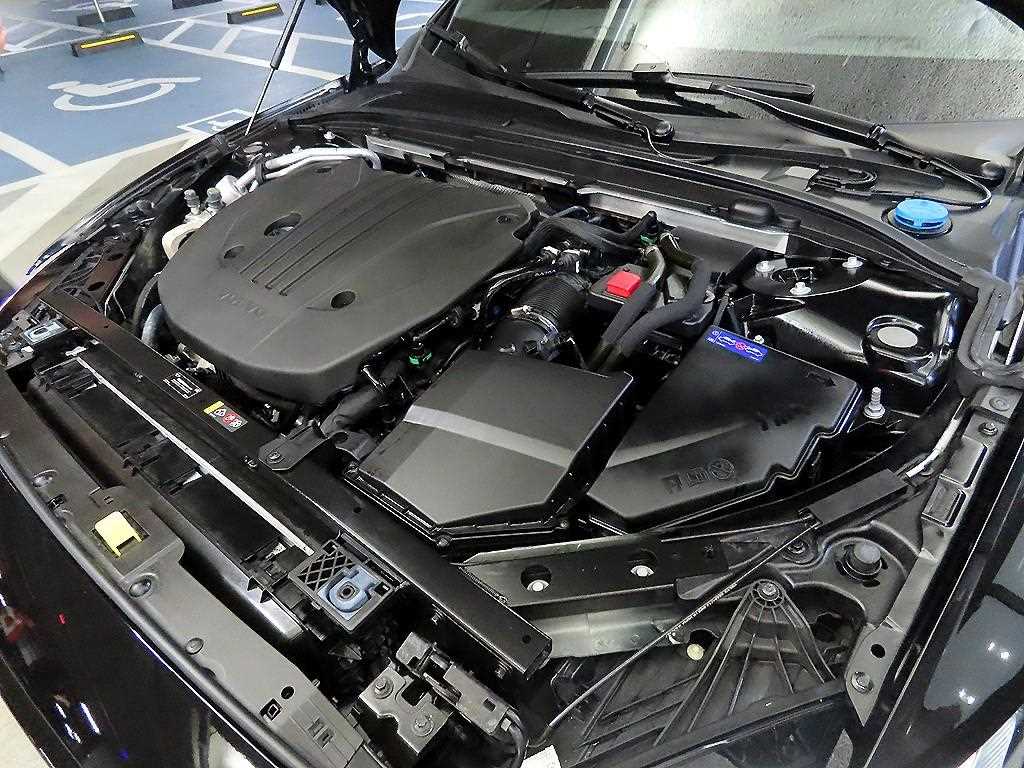 Volvo V60 2023 Negro - Importación desde Corea - HF Imports Iquique - Foto 19