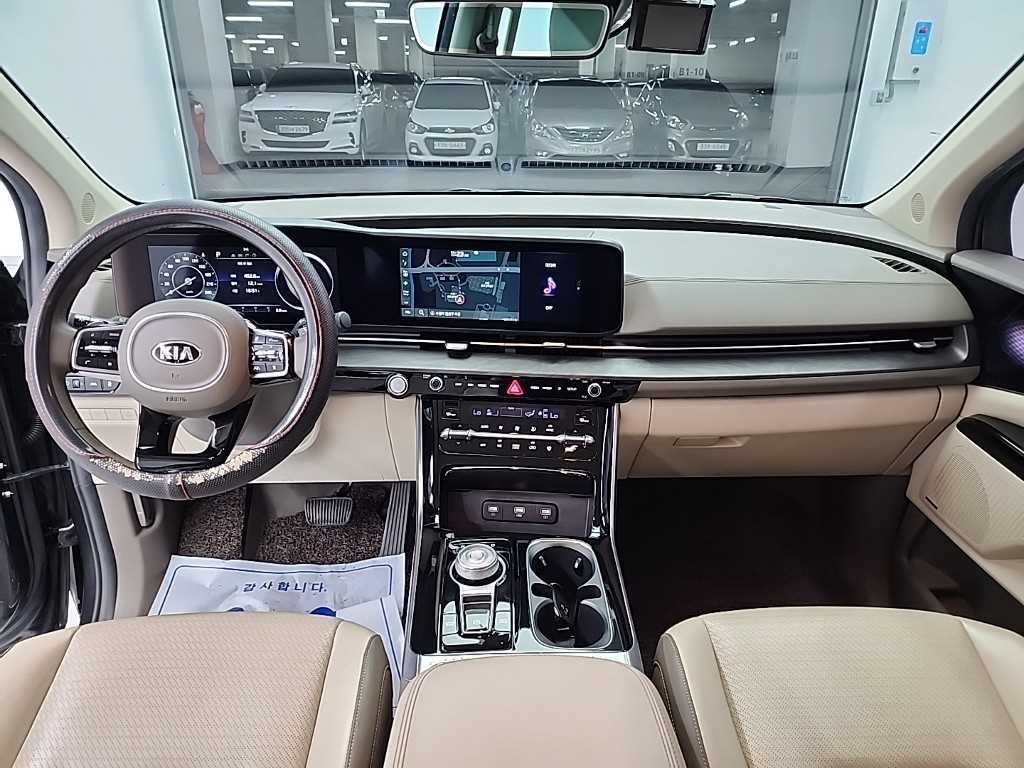 KIA Carnival - Vista 7