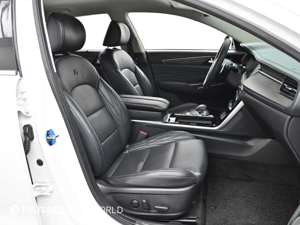 KIA K7 - Vista 10