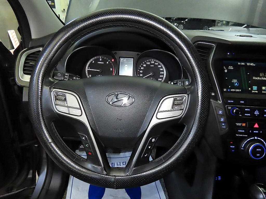 HYUNDAI Santa Fe - Vista 8