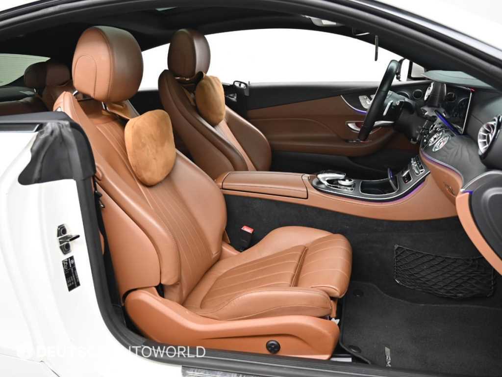 Mercedes Benz E class - Vista 10