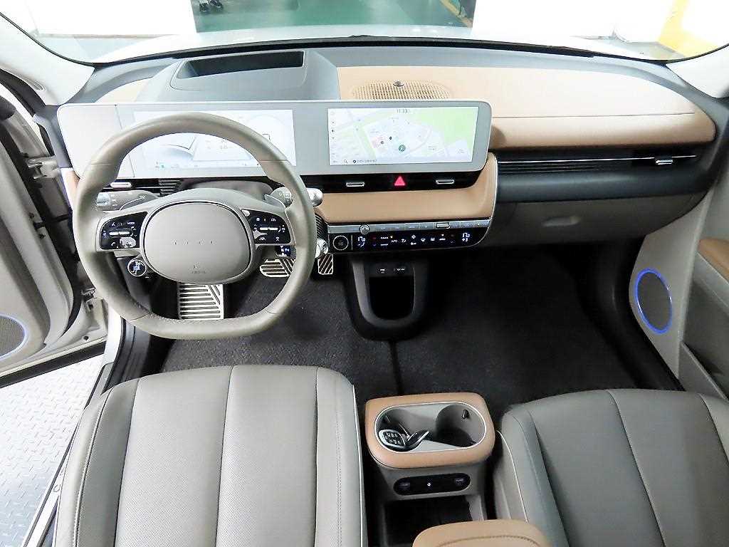 HYUNDAI Ioniq 5 - Vista 7