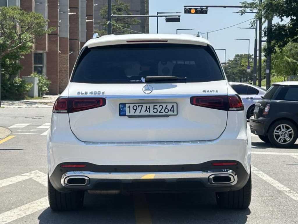 Mercedes Benz GLS Class - Vista 4