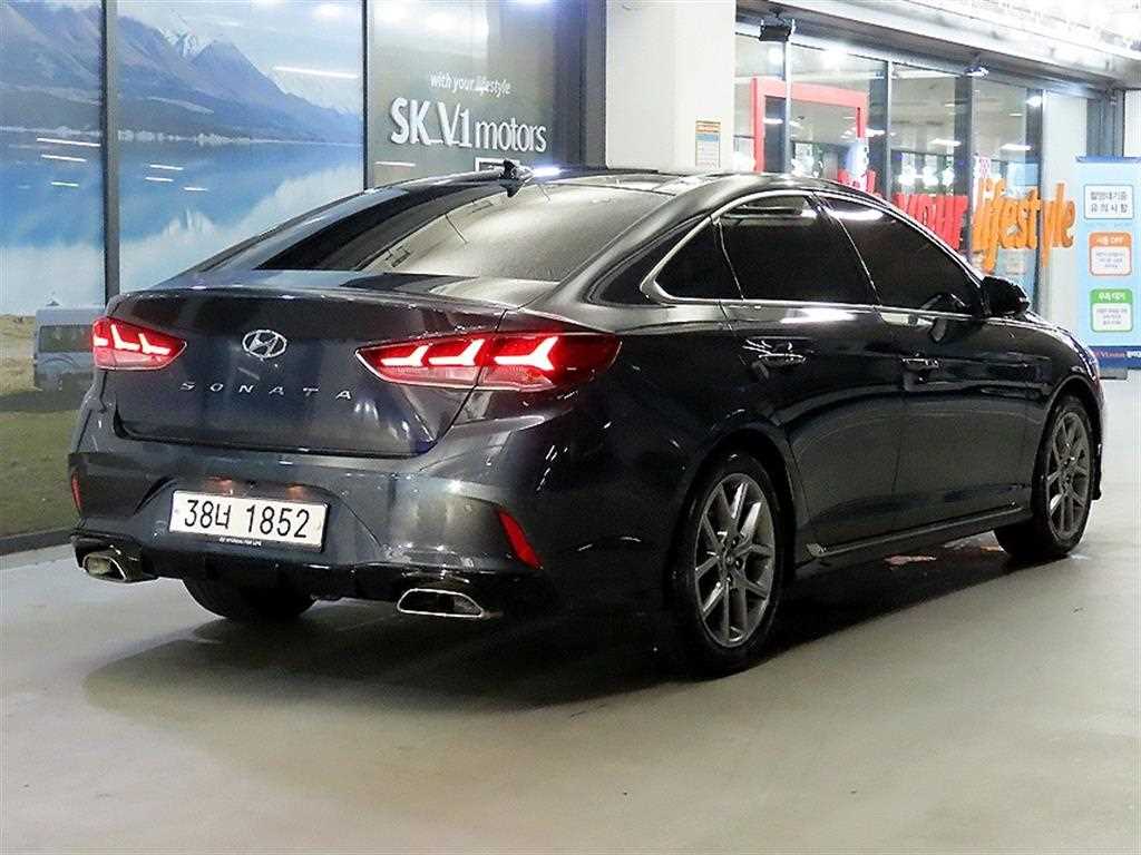 HYUNDAI Sonata - Vista 4