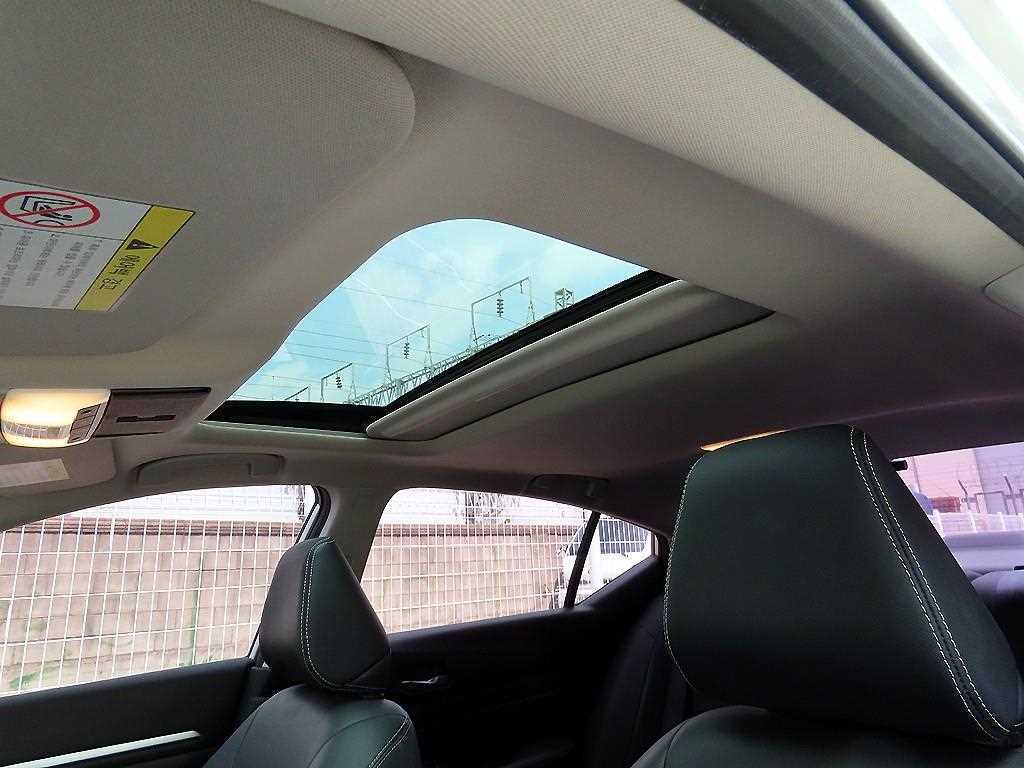 Nissan Altima 2019 Plateado - Importación desde Corea - HF Imports Iquique - Foto 18