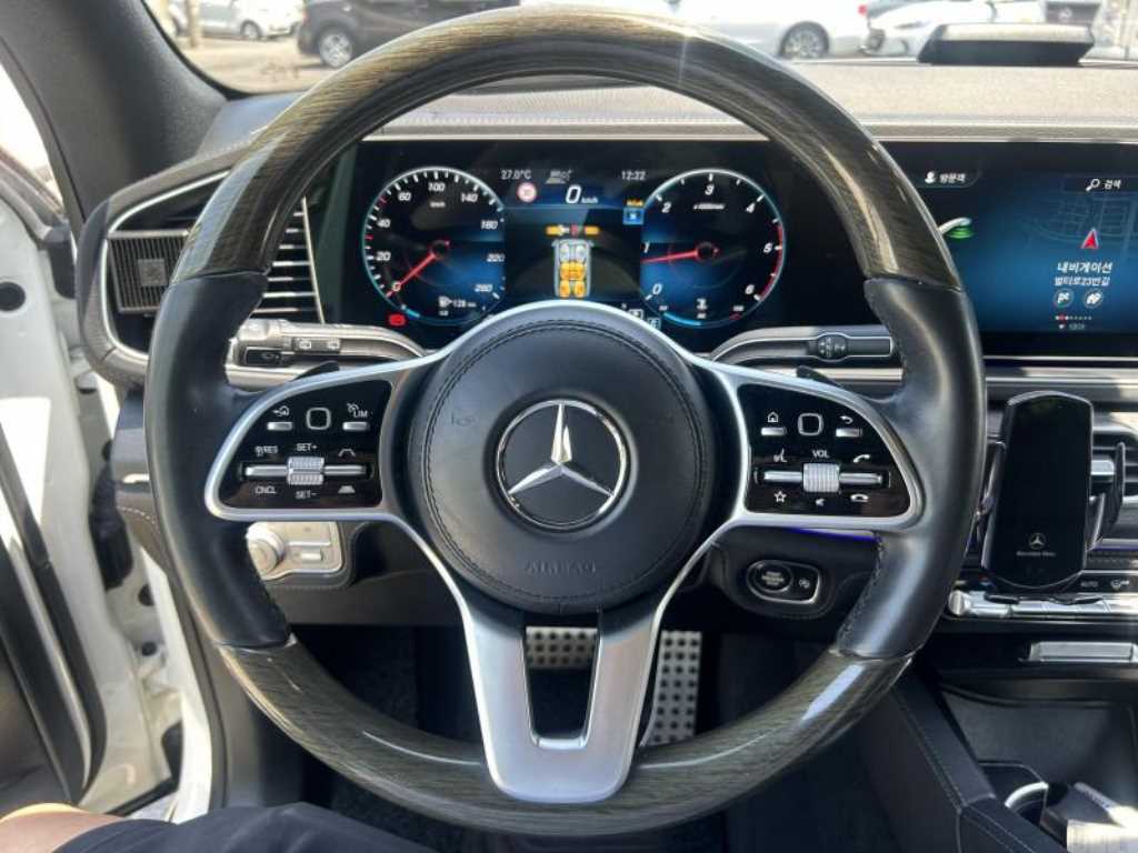 Mercedes Benz GLS Class - Vista 11