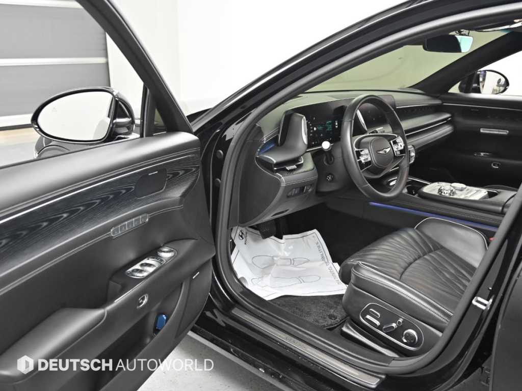 Genesis G90 - Vista 11