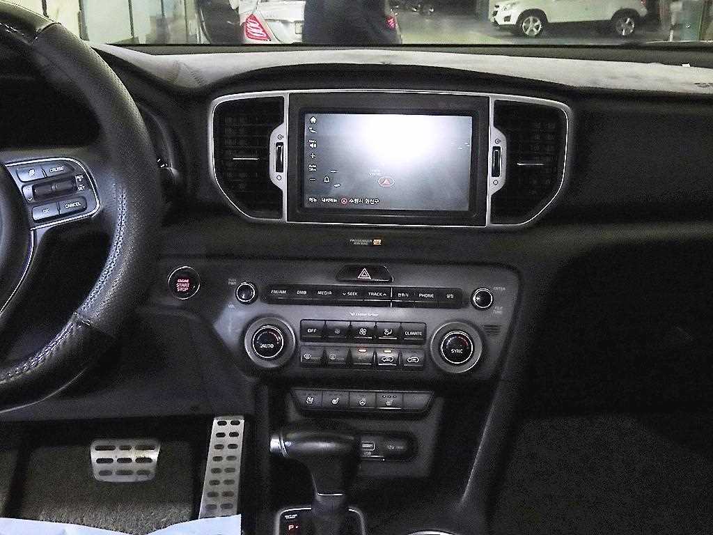 KIA Sportage - Vista 11