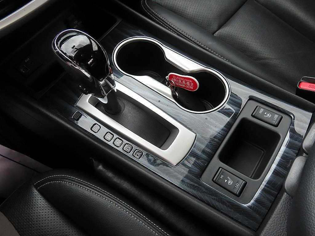 Nissan Altima - Vista 11