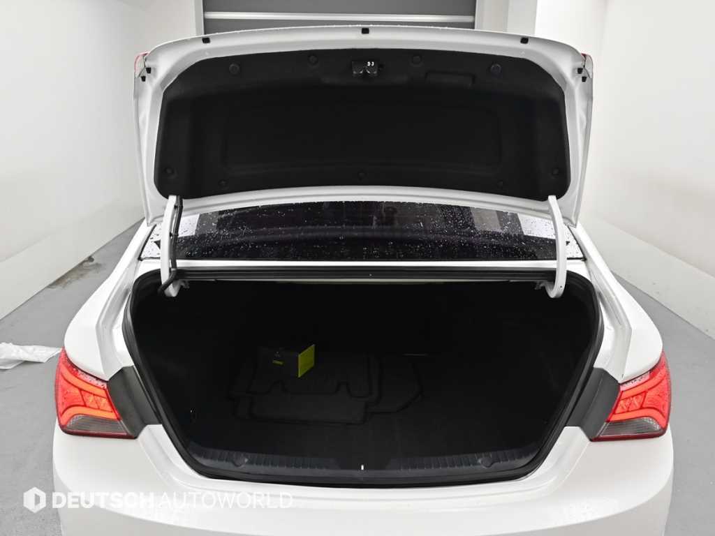 HYUNDAI Sonata - Vista 5