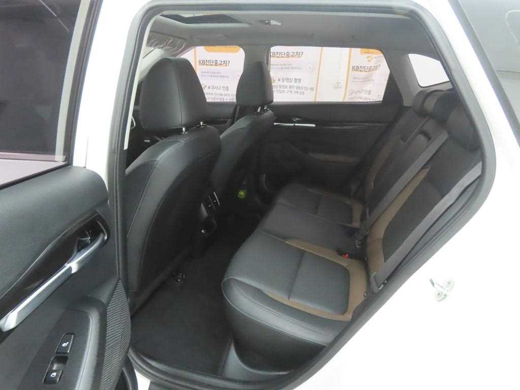 KIA Seltos - Vista 6