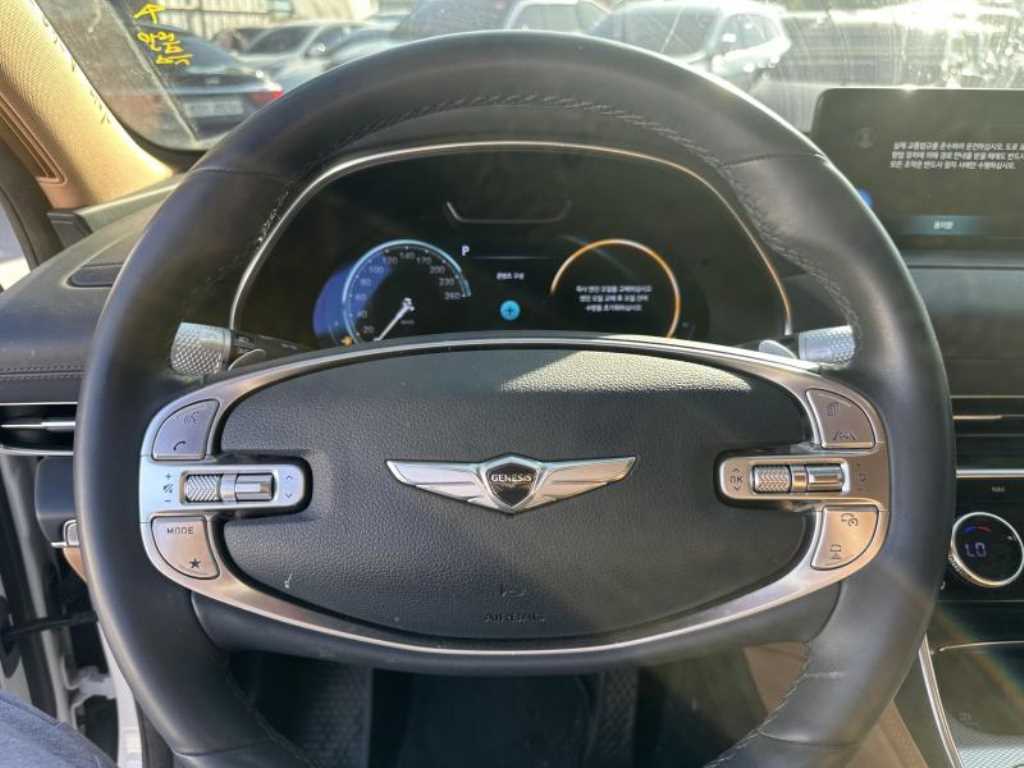 Genesis GV80 - Vista 7