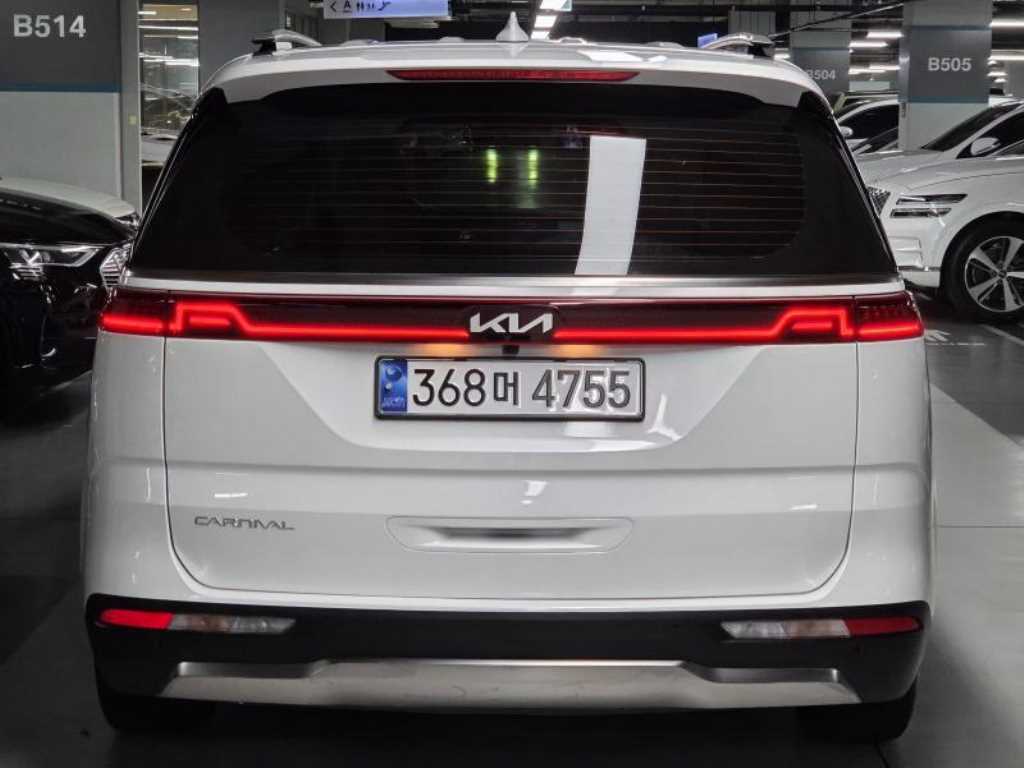 KIA Carnival - Vista 4