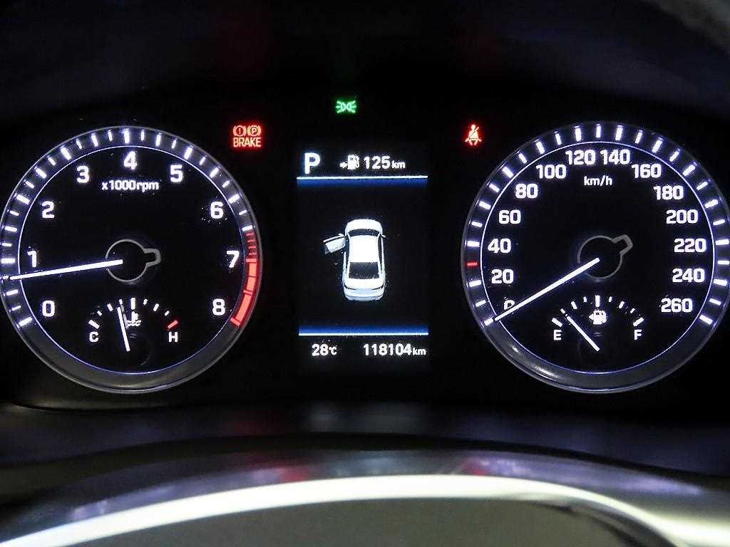 HYUNDAI Sonata - Vista 9