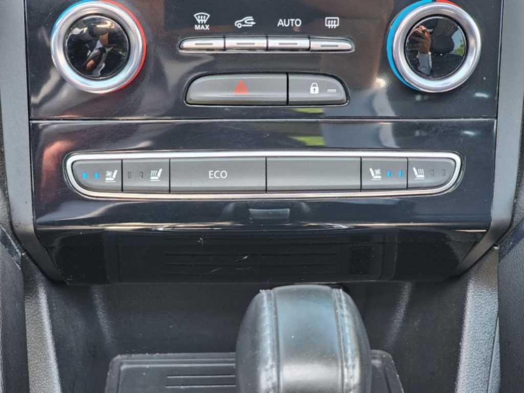 SAMSUNG QM6 - Vista 12