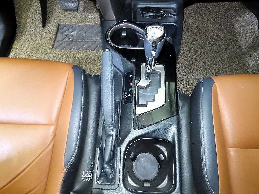 Toyota RAV4 - Vista 12