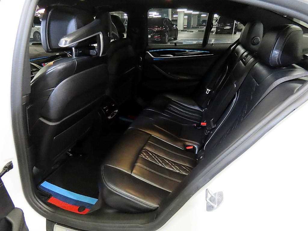 BMW 5 Series - Vista 7