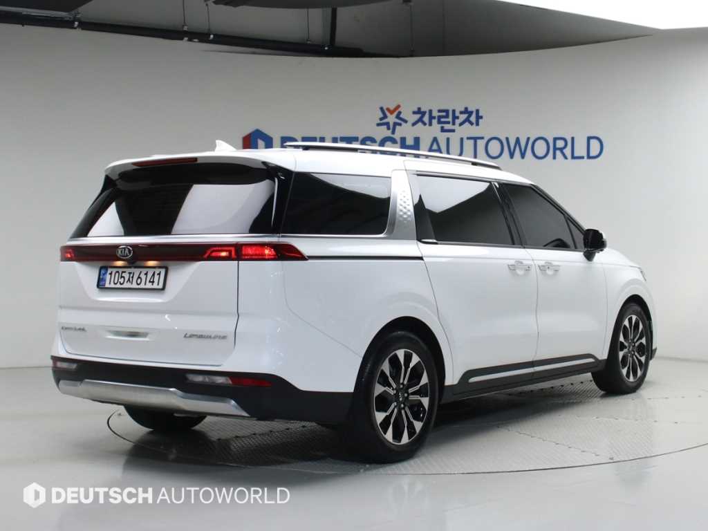 KIA Carnival - Vista 2