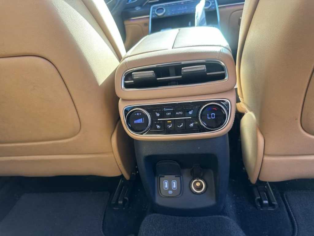 Genesis GV80 - Vista 12