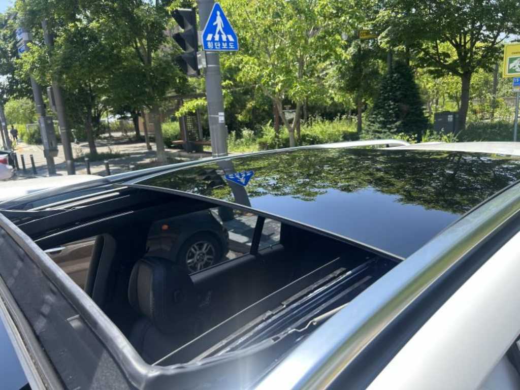 Mercedes Benz GLS Class - Vista 12