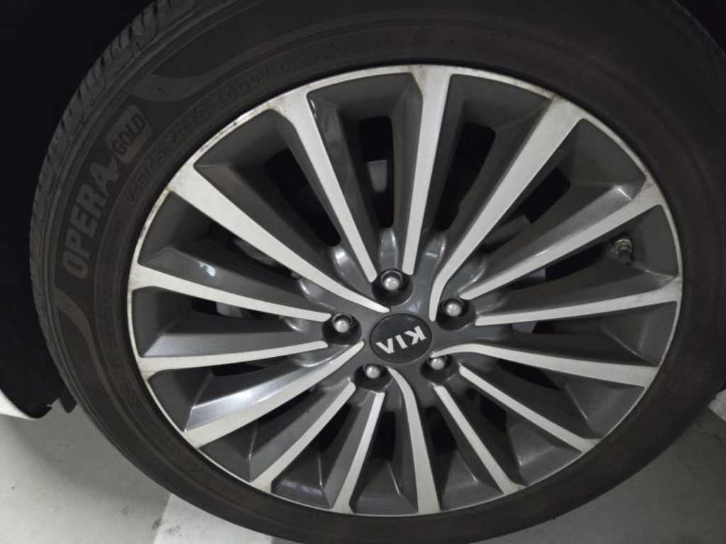 KIA K7 - Vista 3