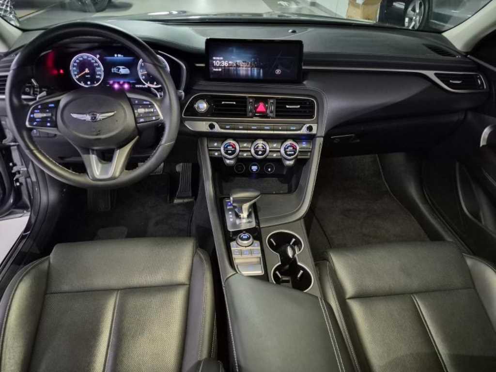 Genesis G70 - Vista 7