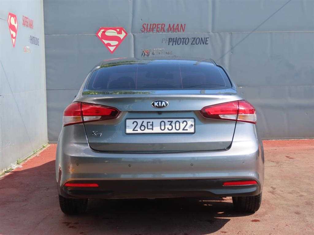 KIA K3 - Vista 4