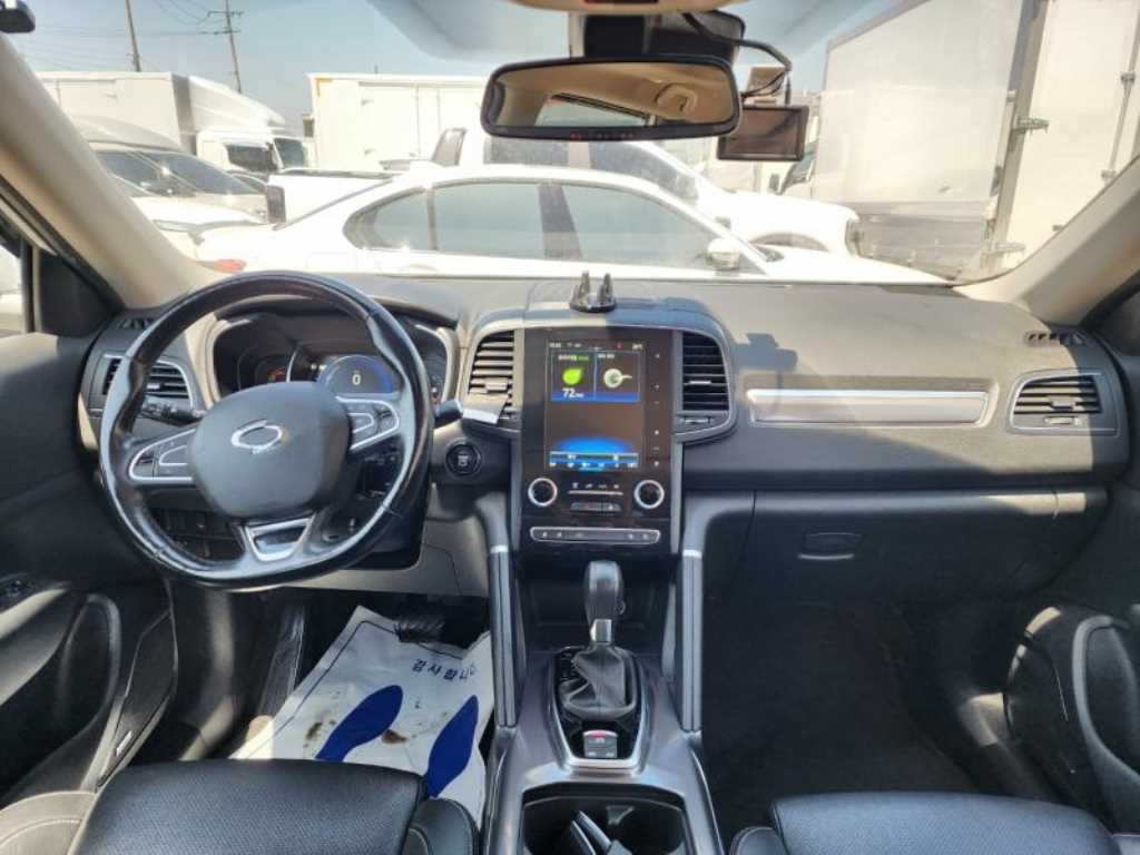 SAMSUNG QM6 - Vista 6