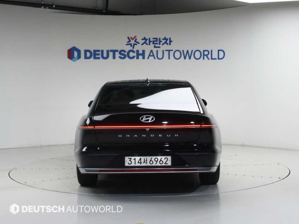 HYUNDAI Grandeur - Vista 4