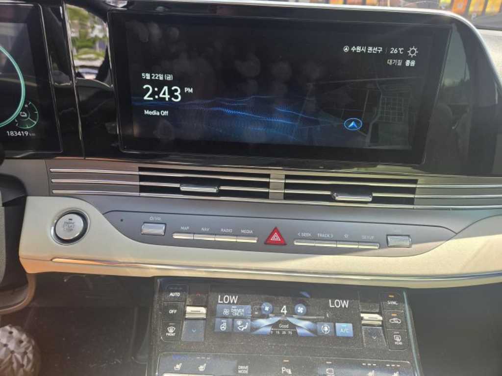 HYUNDAI Grandeur - Vista 6