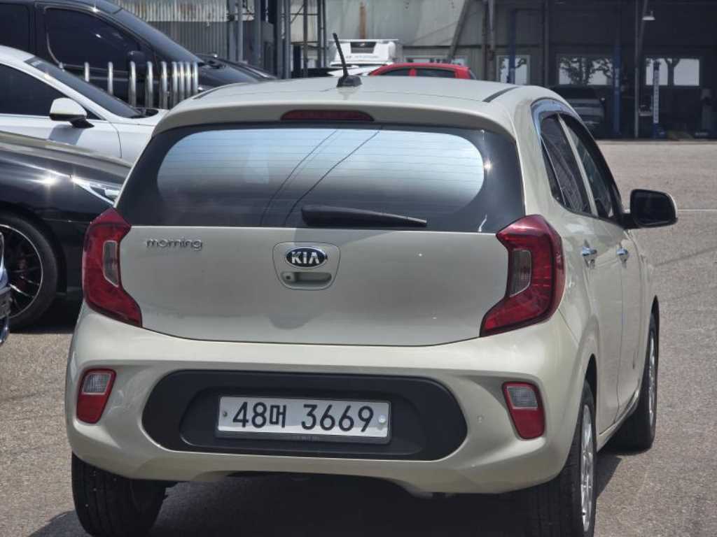 KIA Morning - Vista 3