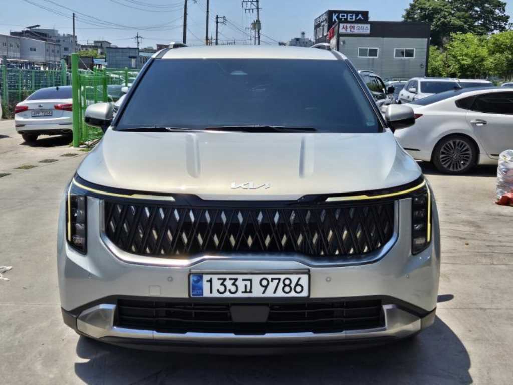 KIA Carnival - Vista 3
