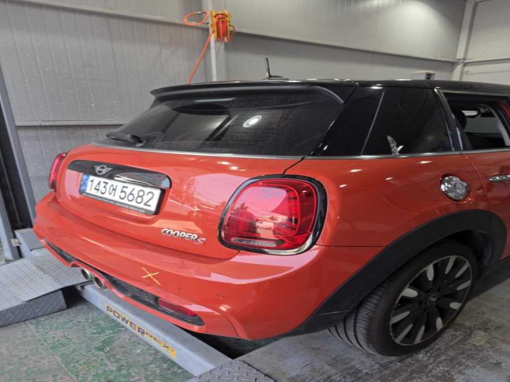 Mini Cooper - Vista 4