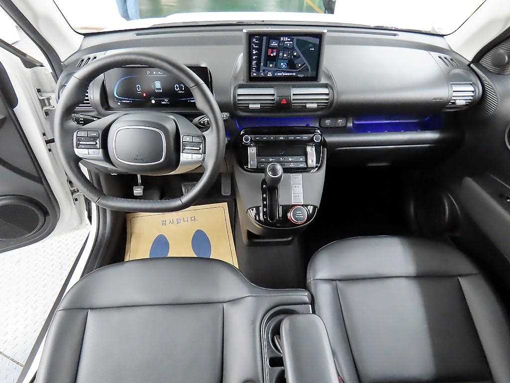HYUNDAI Casper - Vista 8