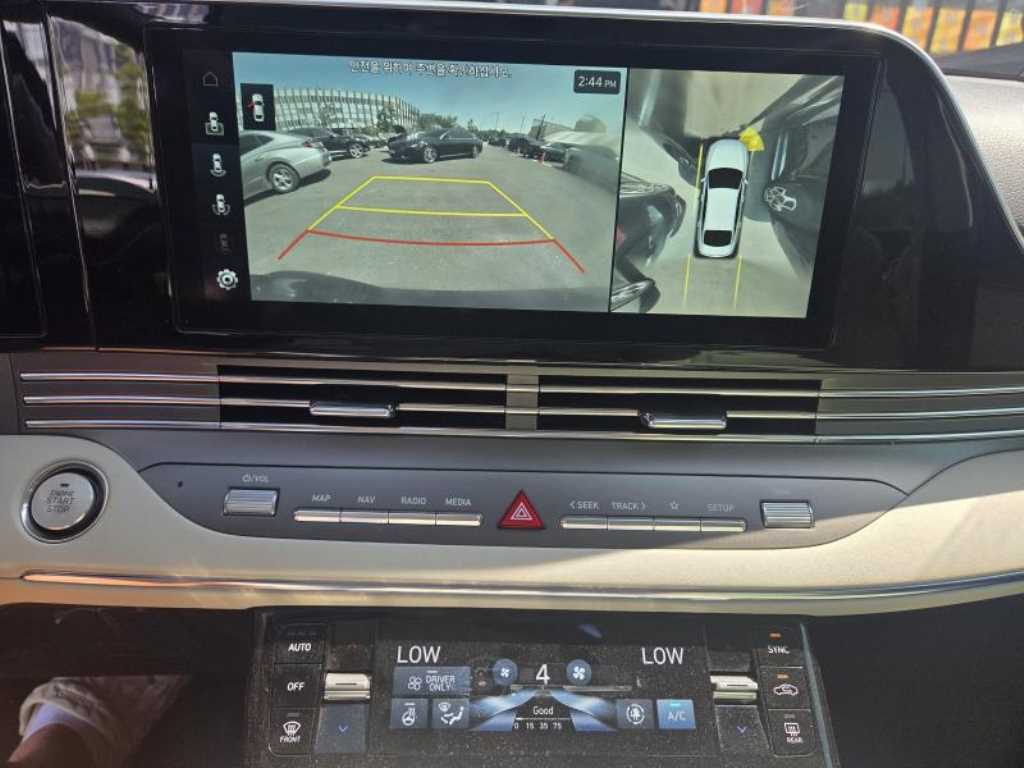 HYUNDAI Grandeur - Vista 7