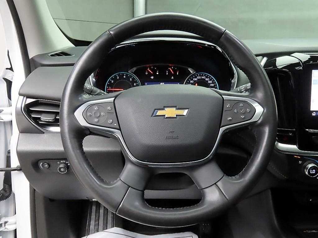 Chevrolet Travers - Vista 9