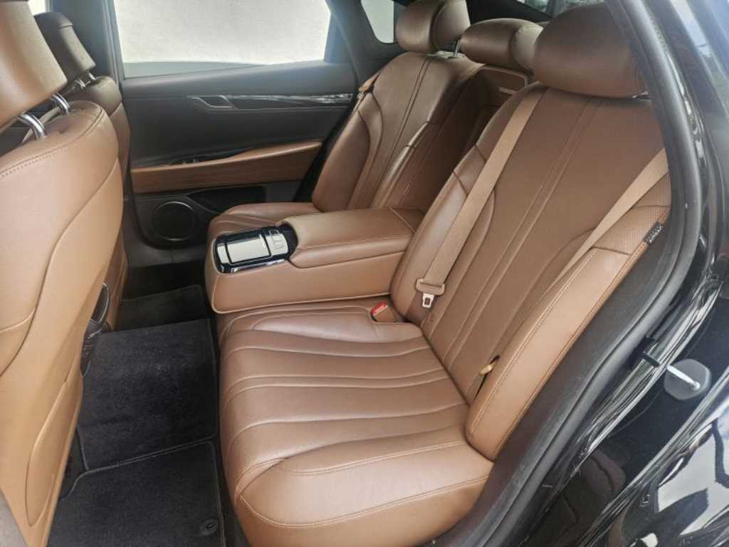 Genesis G80 - Vista 7