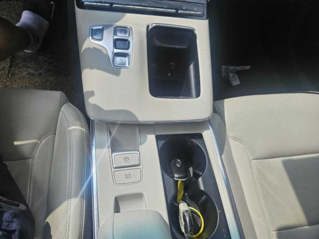 HYUNDAI Grandeur - Vista 11