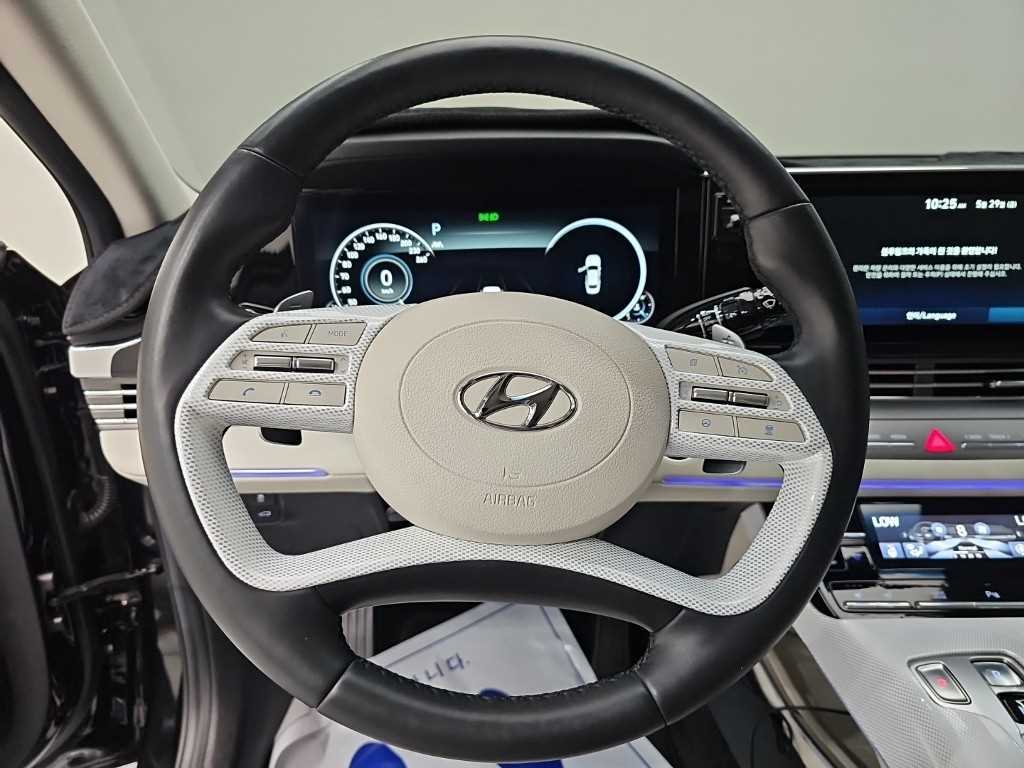 HYUNDAI Grandeur - Vista 9