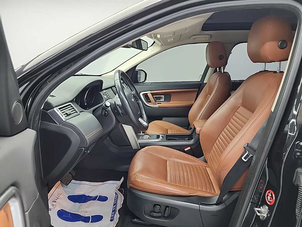 Land Rover Discovery Sports - Vista 11