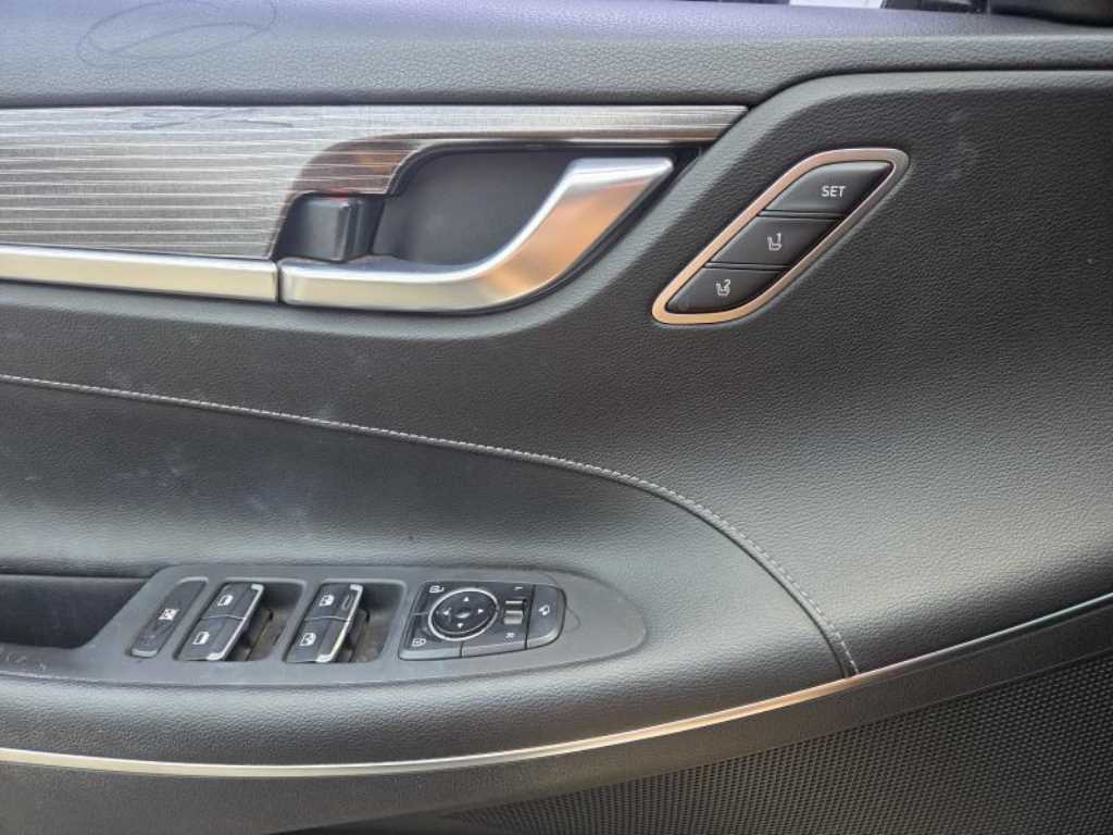 HYUNDAI Grandeur - Vista 5