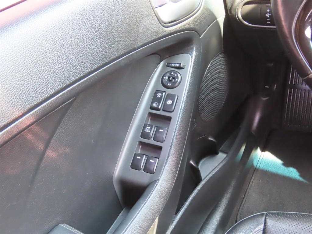 KIA K3 - Vista 12