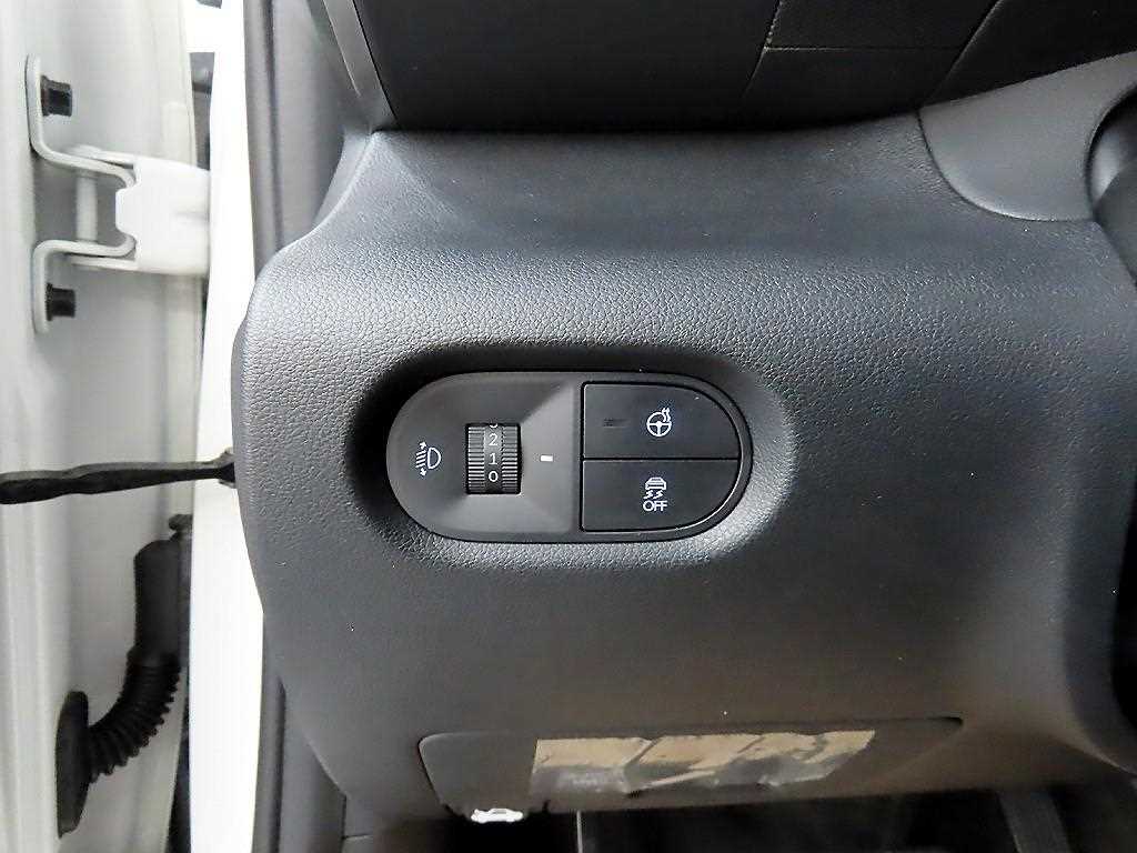 HYUNDAI Casper - Vista 12