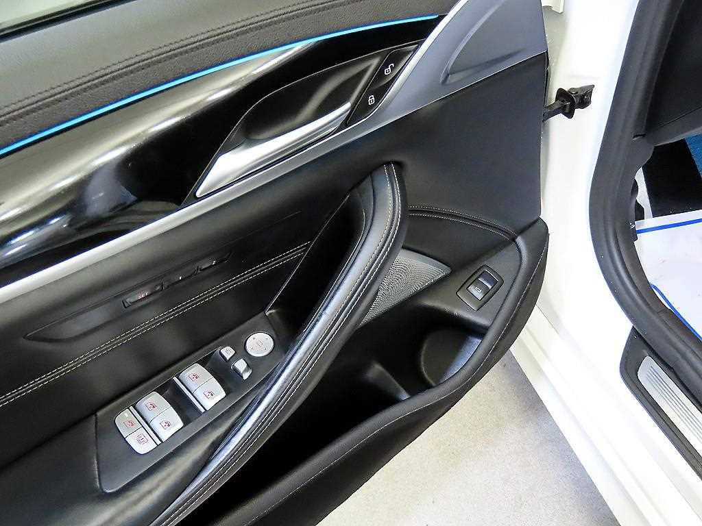 BMW 5 Series 2019 Blanco - Importación desde Corea - HF Imports Iquique - Foto 13