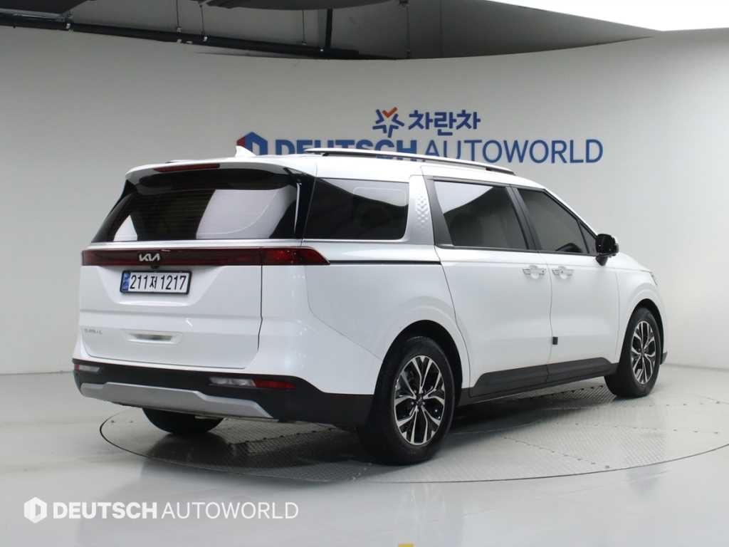 KIA Carnival - Vista 2